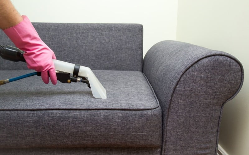 Giặt ghế sofa HCM giúp không gian sống tươi mới, trong lành hơn